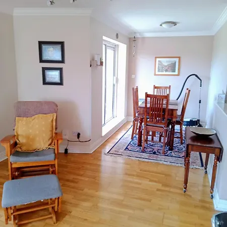 Apt No 40 Anchorage - Best Location In * 特拉利